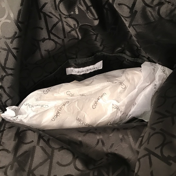 SOLD! ❤️CALVIN KLEIN: RARE Colorblock Backpack - Picture 7 of 8